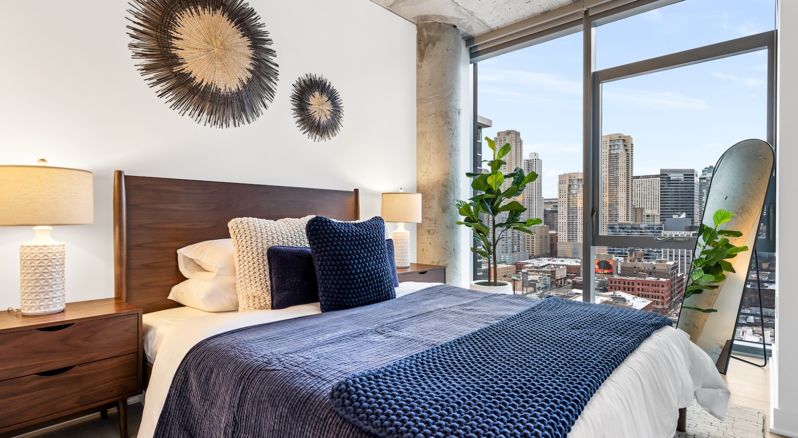 Take a Virtual Tour of Our Chicago Luxury Apartments in River North