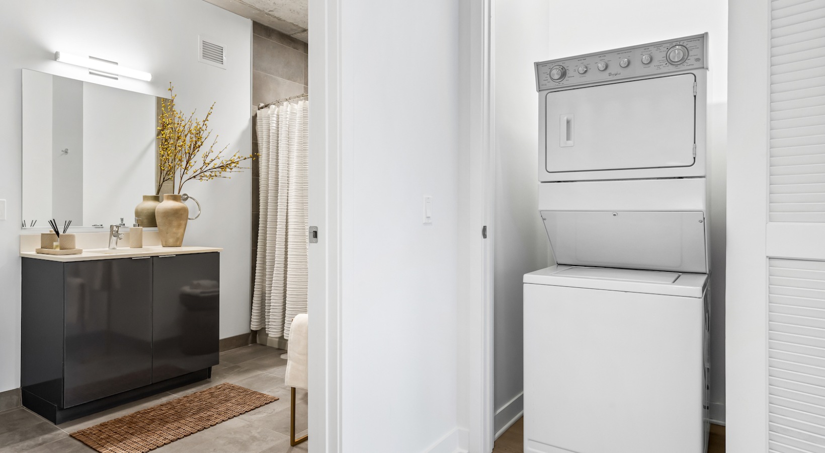 Take a Virtual Tour of Our Chicago Luxury Apartments in River North